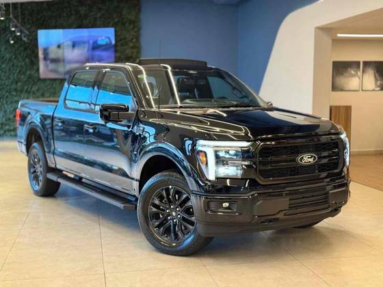 FORD F-150 5.0 V8 GASOLINA CD LARIAT BLACK FX4 AUTOMÁTICO
